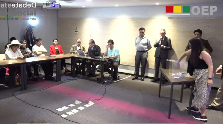 b_49339_tse-sorteo-la-ubicacion-de-candidatos-para-el-primer-debate-presidencial-de-este-viernes-1