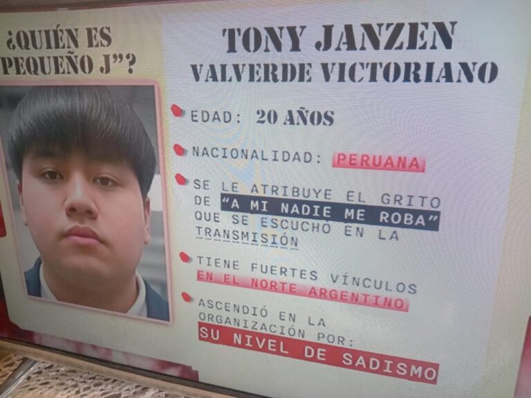 pequeño j
