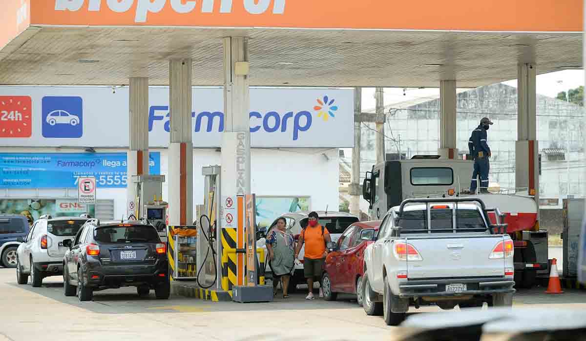 asosur-santa-cruz-denuncia-que-recibe-30-menos-de-combustible-la-anh-niega-reducciones-29-01-2025