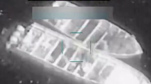 b_52992_eeuu-bombardea-otras-cuatro-embarcaciones-en-el-pacifico-supuestamente-cargadas-con-droga-deja-14-muertos-1