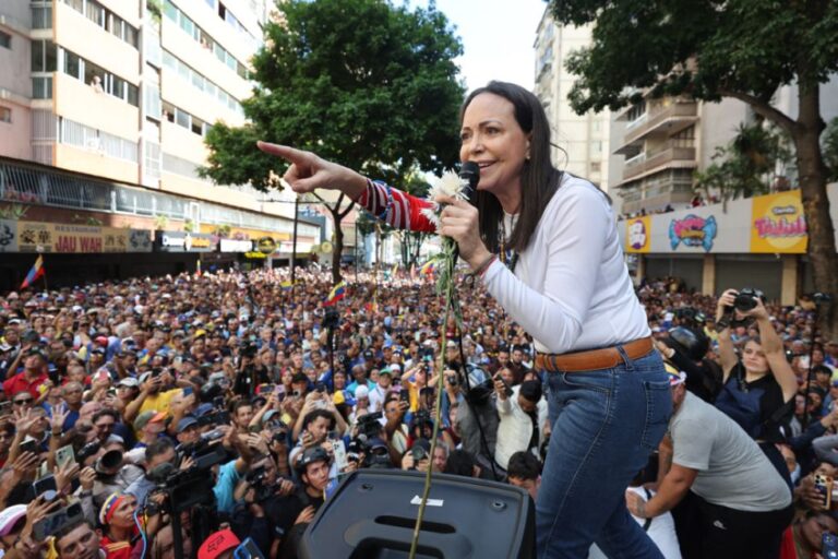 f8fc0215-c1b7-44da-a6fd-022344299896