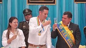 LARA EN ACTO DE VICEPRESIDENTE