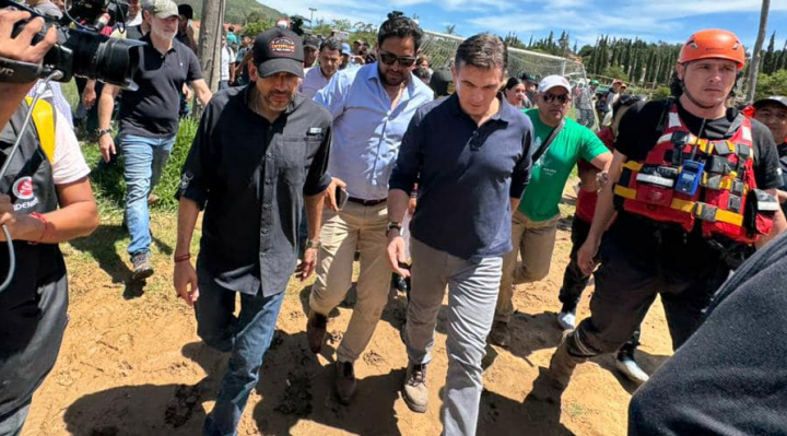 b_53872_paz-llega-a-samaipata-y-anuncia-recursos-internacionales-para-ayuda-humanitaria-1