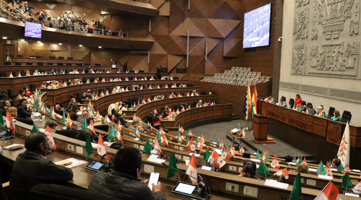 b_53904_diputados-entra-en-cuarto-intermedio-y-retomara-este-miercoles-el-debate-de-la-ley-de-elecciones-subnacionales-1