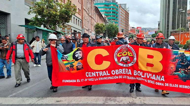 MARCHA DE LA COB CONTRA DS 5503