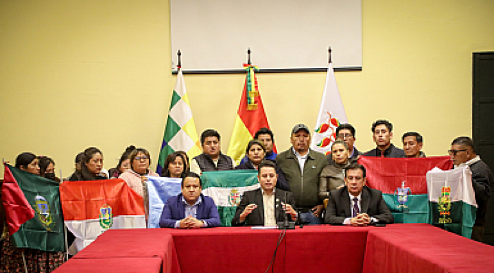 b_54876_lara-respalda-a-prestatarios-y-anuncia-gestiones-para-reactivar-ley-de-diferimiento-1