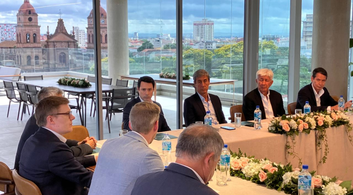 b_55016_llego-una-delegacion-de-la-casa-blanca-para-identificar-areas-de-inversion-y-cooperacion-1