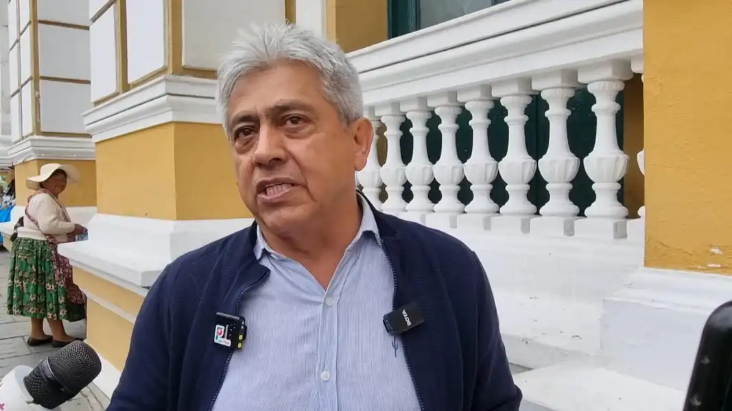 MARIO COSSIO EN LA PAZ