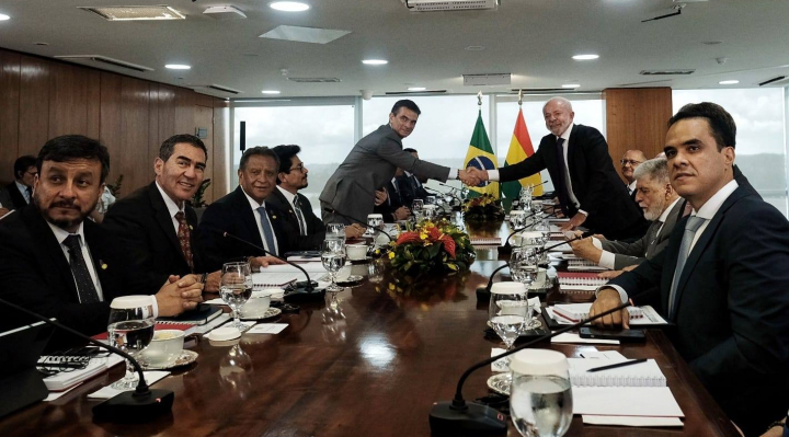 b_58416_delegacion-de-80-empresarios-bolivianos-se-reunen-hoy-con-sus-pares-de-brasil-y-autoridades-en-san-pablo-1