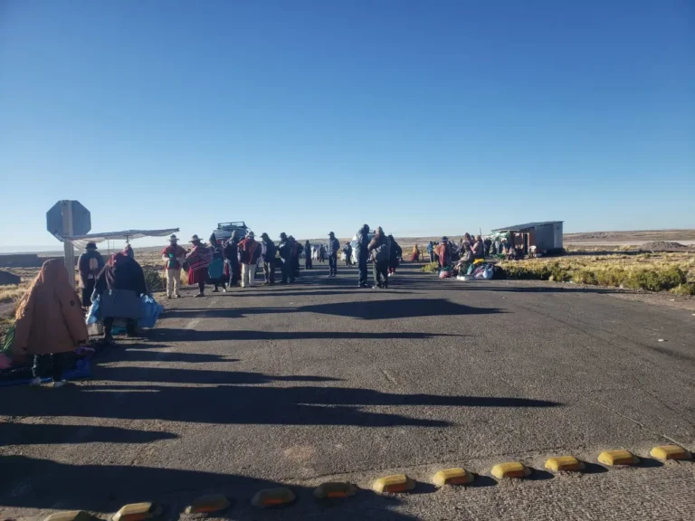 BLOQUEO-ORURO