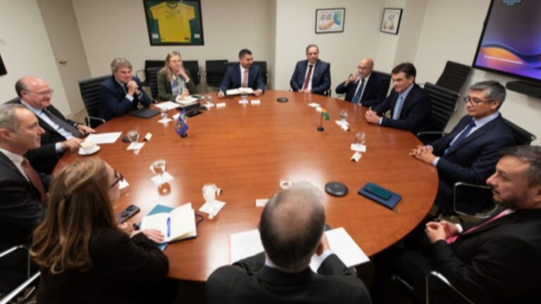 GABINETE DE RODRIGO PAZ