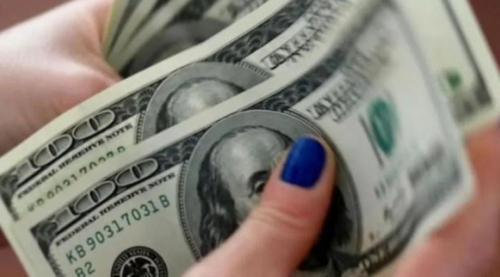 b_59310_dolar-referencial-cotiza-su-valor-mas-alto-con-961-el-precio-esta-por-encima-de-binance-1