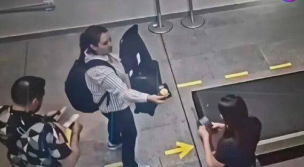 d29431ee-68e9-47a9-a504-4143b8adf500