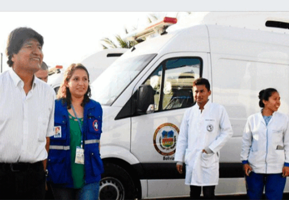 EVO Y ARIAN CAMPERO EX MINISTRA DE SALUD